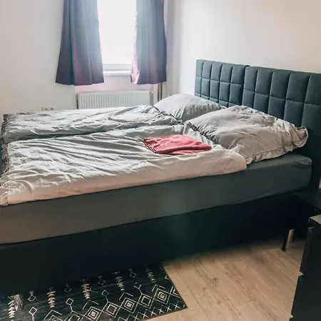 Lägenhet Apartma Se 3-mi Loznicemi