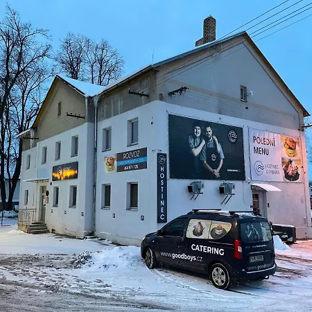 Lägenhet Apartma Se 3-mi Loznicemi